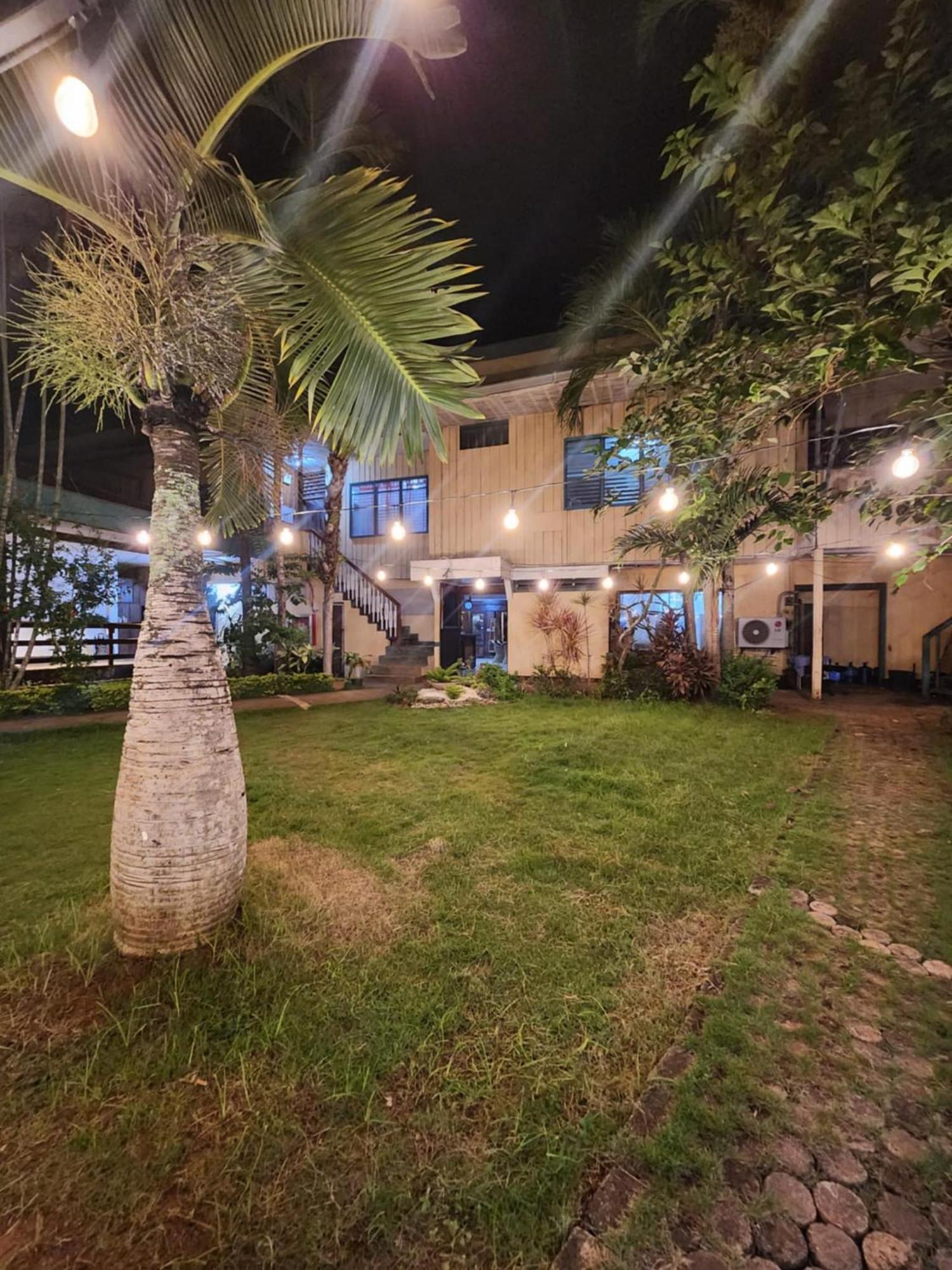 Reef Hostel Puerto Princesa Ngoại thất bức ảnh