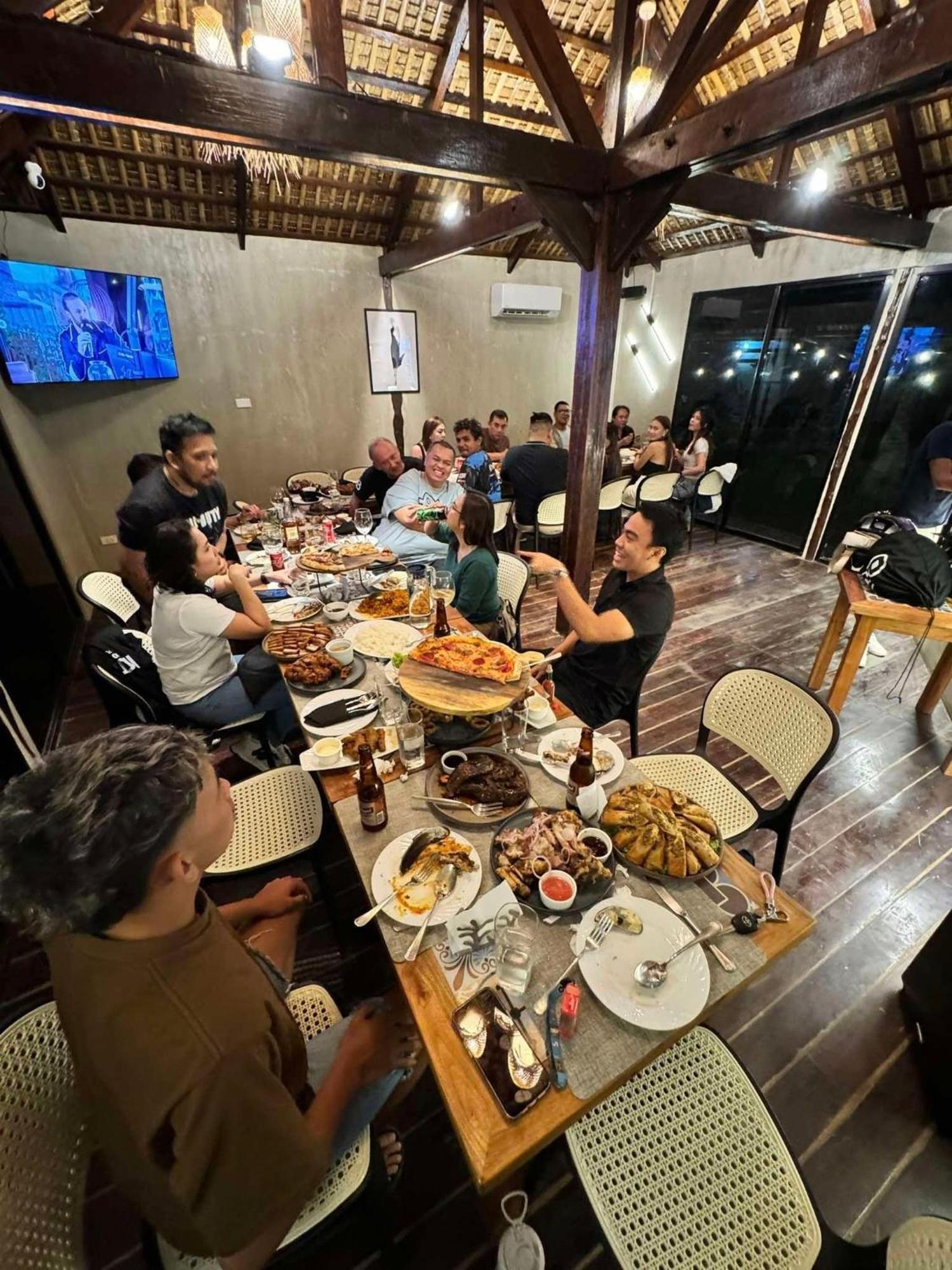 Reef Hostel Puerto Princesa Ngoại thất bức ảnh