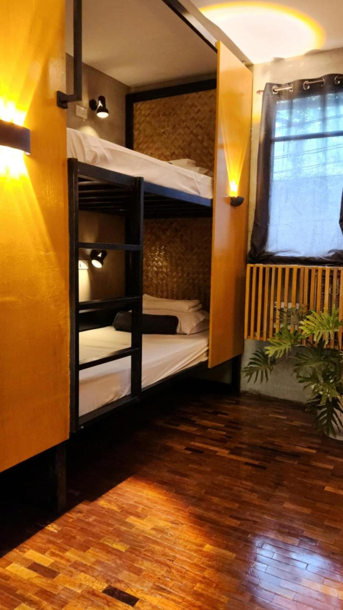Reef Hostel Puerto Princesa Ngoại thất bức ảnh