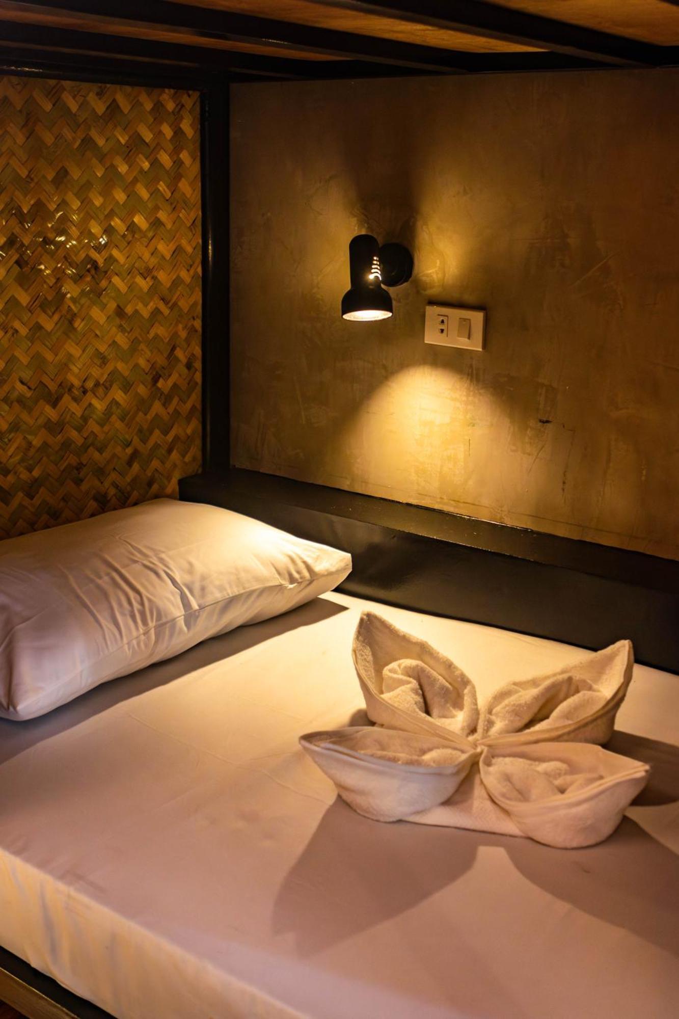 Reef Hostel Puerto Princesa Ngoại thất bức ảnh