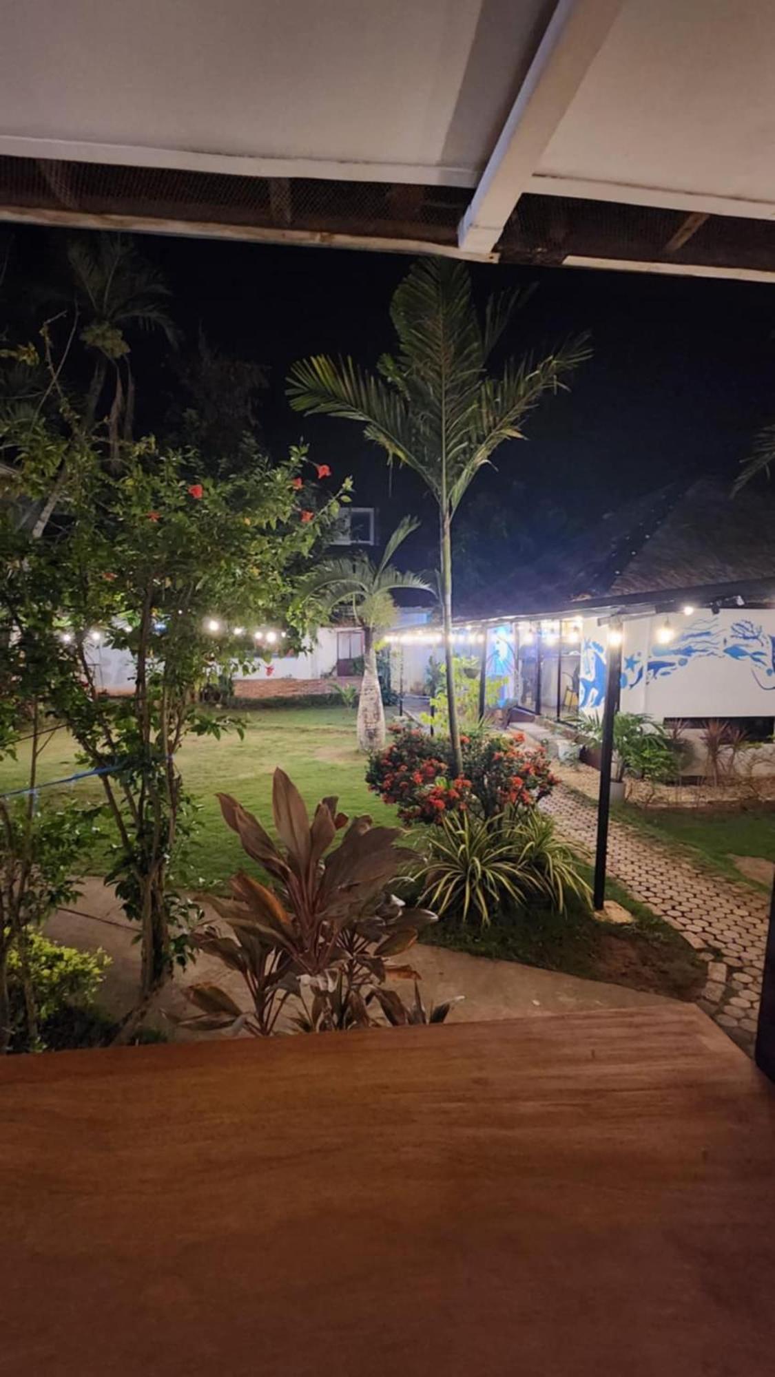 Reef Hostel Puerto Princesa Ngoại thất bức ảnh